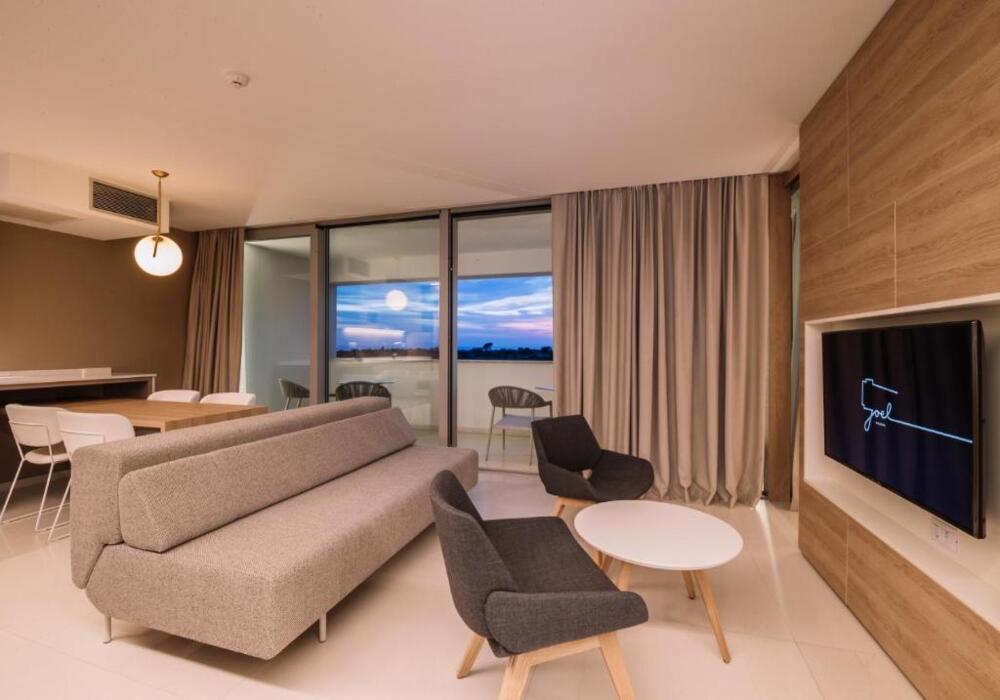 Hotel JOEL - Četverokrevetna soba / Apartment