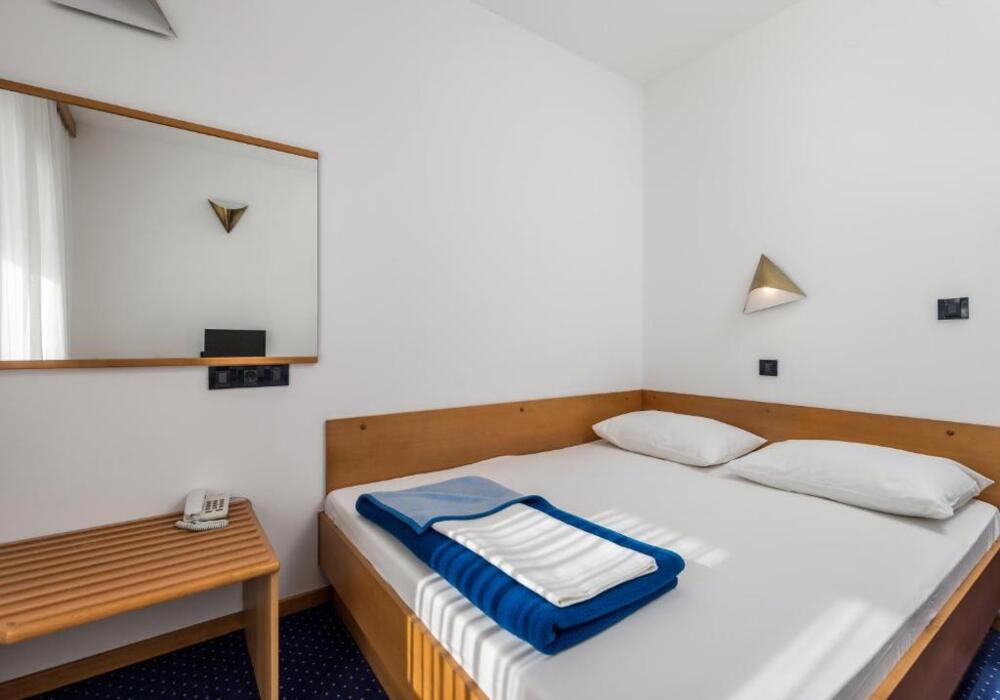 Hotel Loža - dvokrevetna soba